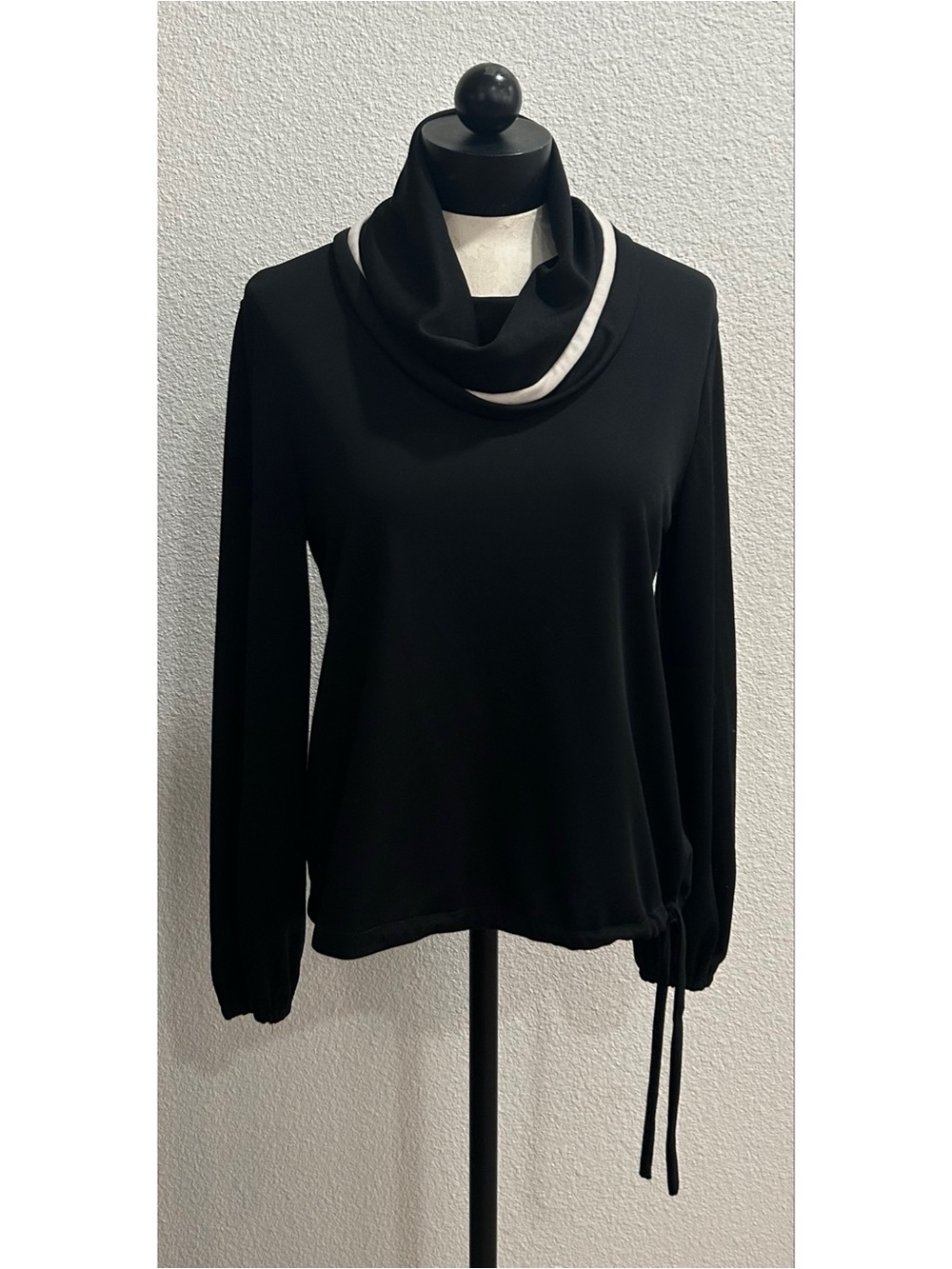 Alex Colman Sportswear Vintage Black Pullover Top Sweatshirt Turtleneck Medium